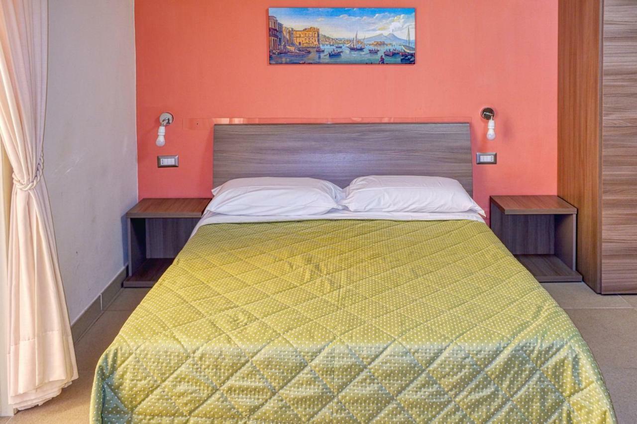 Casa Amato Apartment เนเปิลส์ ภายนอก รูปภาพ