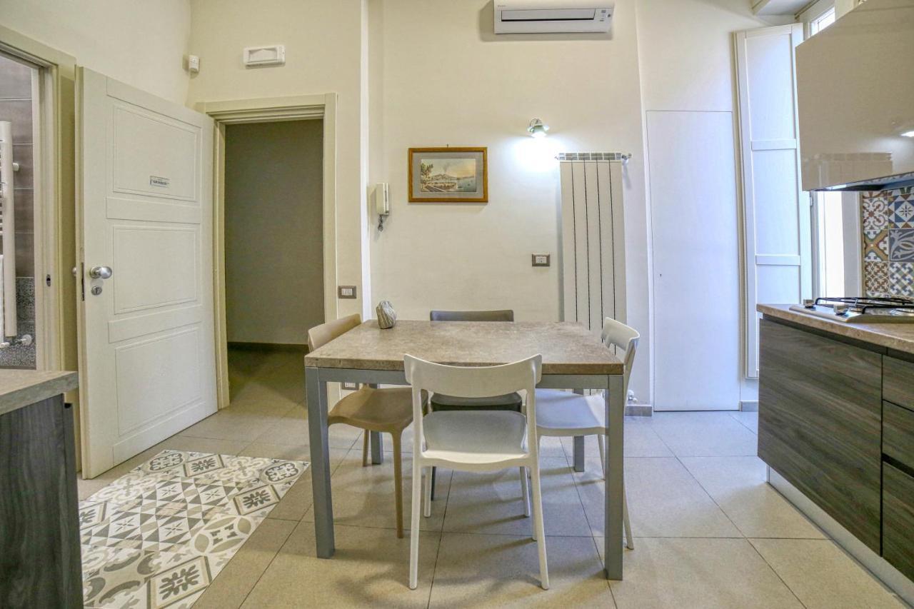 Casa Amato Apartment เนเปิลส์ ภายนอก รูปภาพ